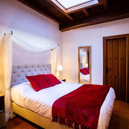 Apartamentos Puente De La Juderia Ервас Екстер'єр фото