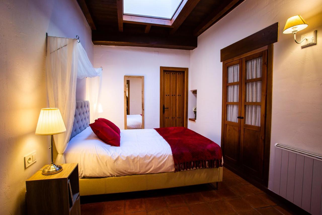 Apartamentos Puente De La Juderia Ервас Екстер'єр фото
