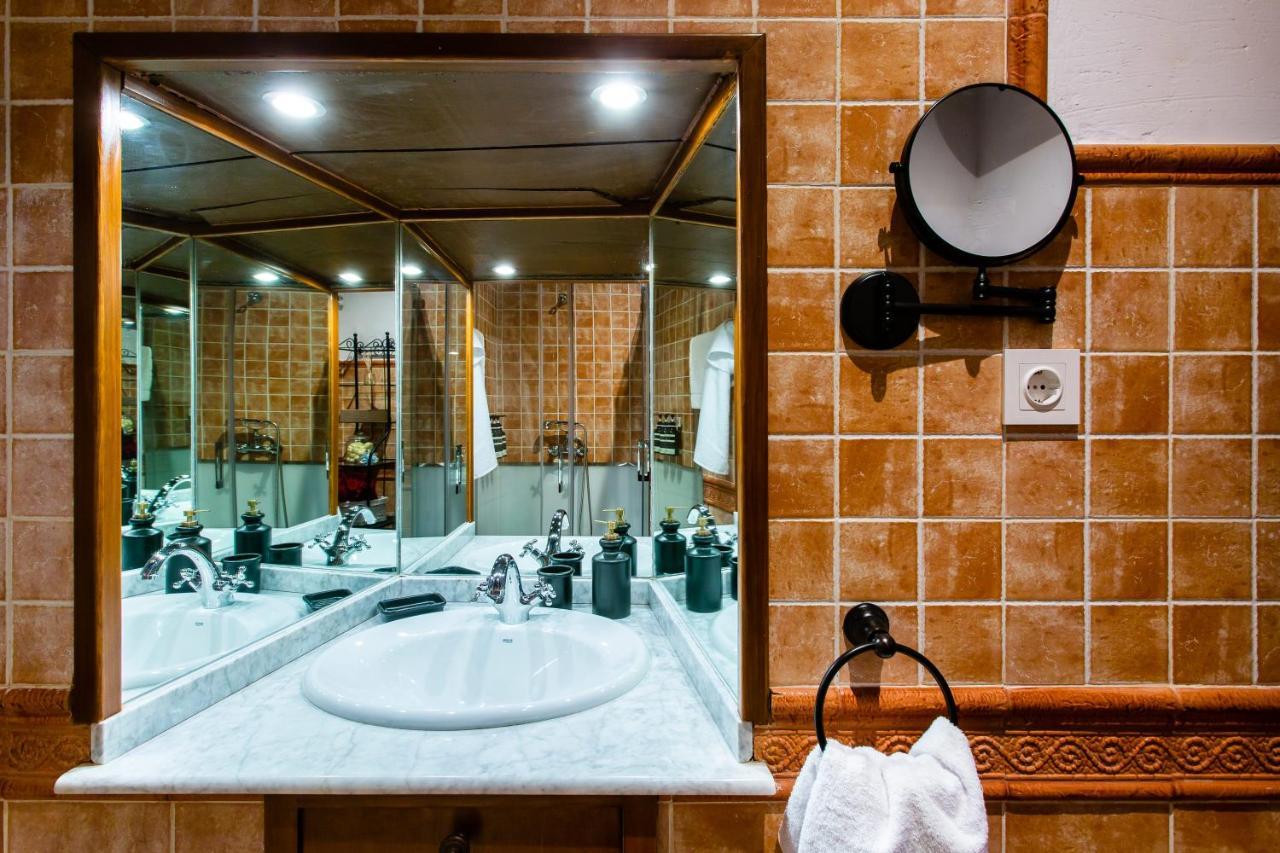 Apartamentos Puente De La Juderia Ервас Екстер'єр фото