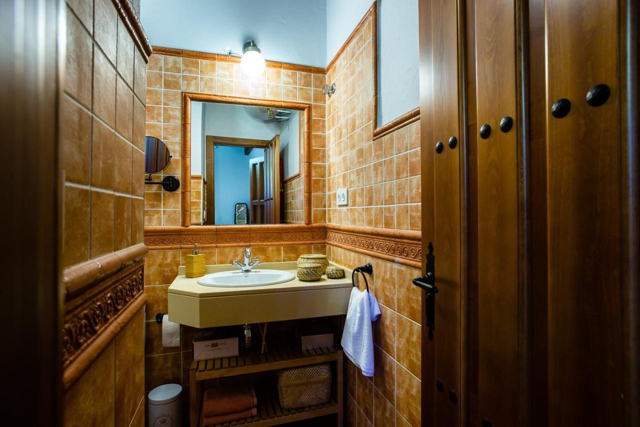 Apartamentos Puente De La Juderia Ервас Екстер'єр фото