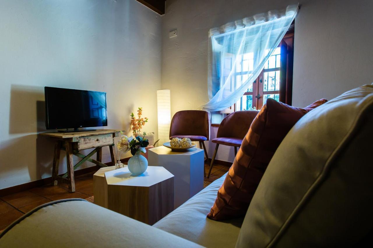 Apartamentos Puente De La Juderia Ервас Екстер'єр фото