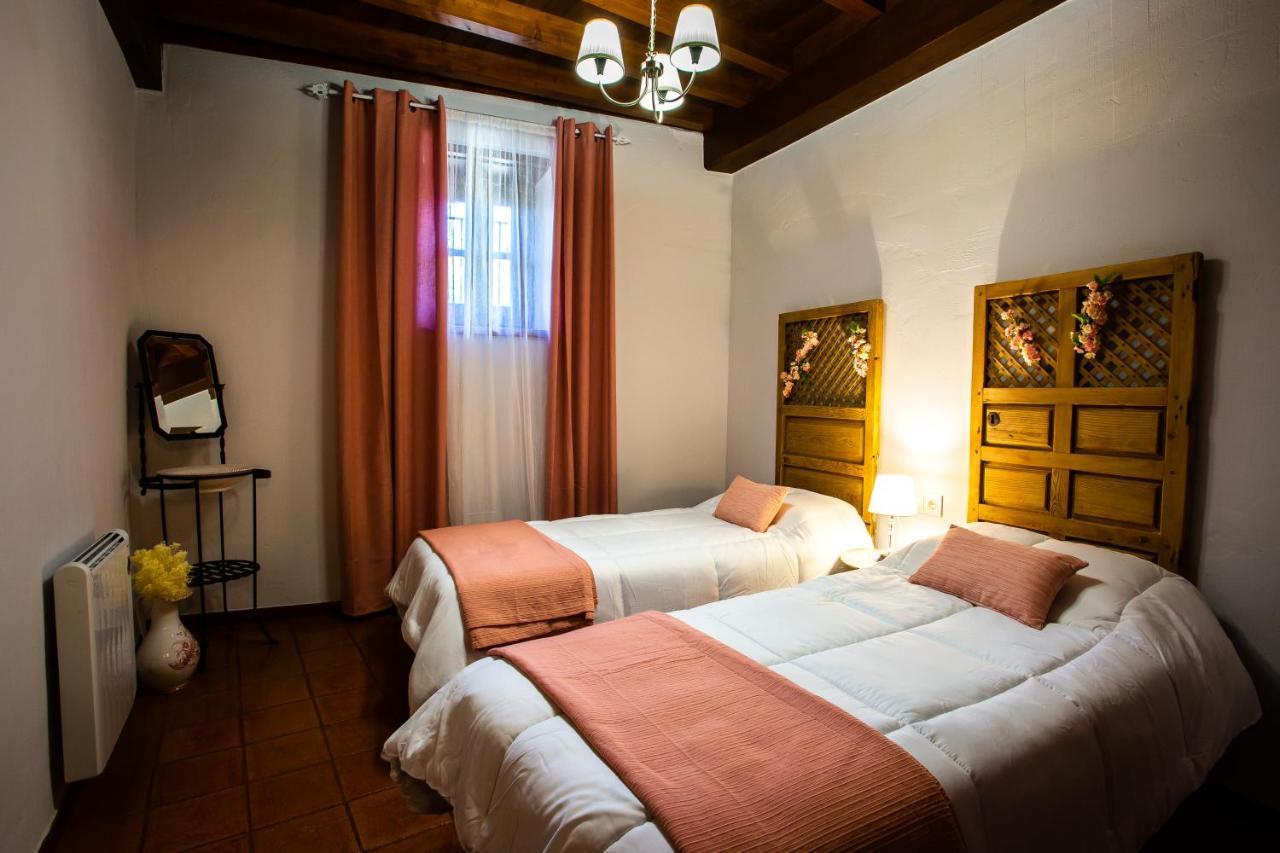 Apartamentos Puente De La Juderia Ервас Екстер'єр фото